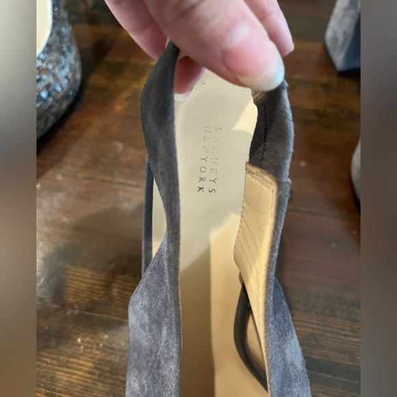 Barney’s New York Vero Cuoio Gray Pumps - Picture 3 of 5